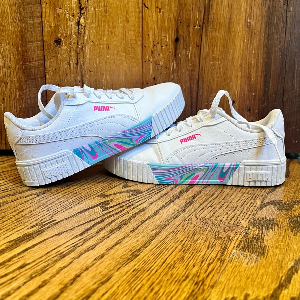 Puma Carina 2.0 whipped dreams - kids size 6.